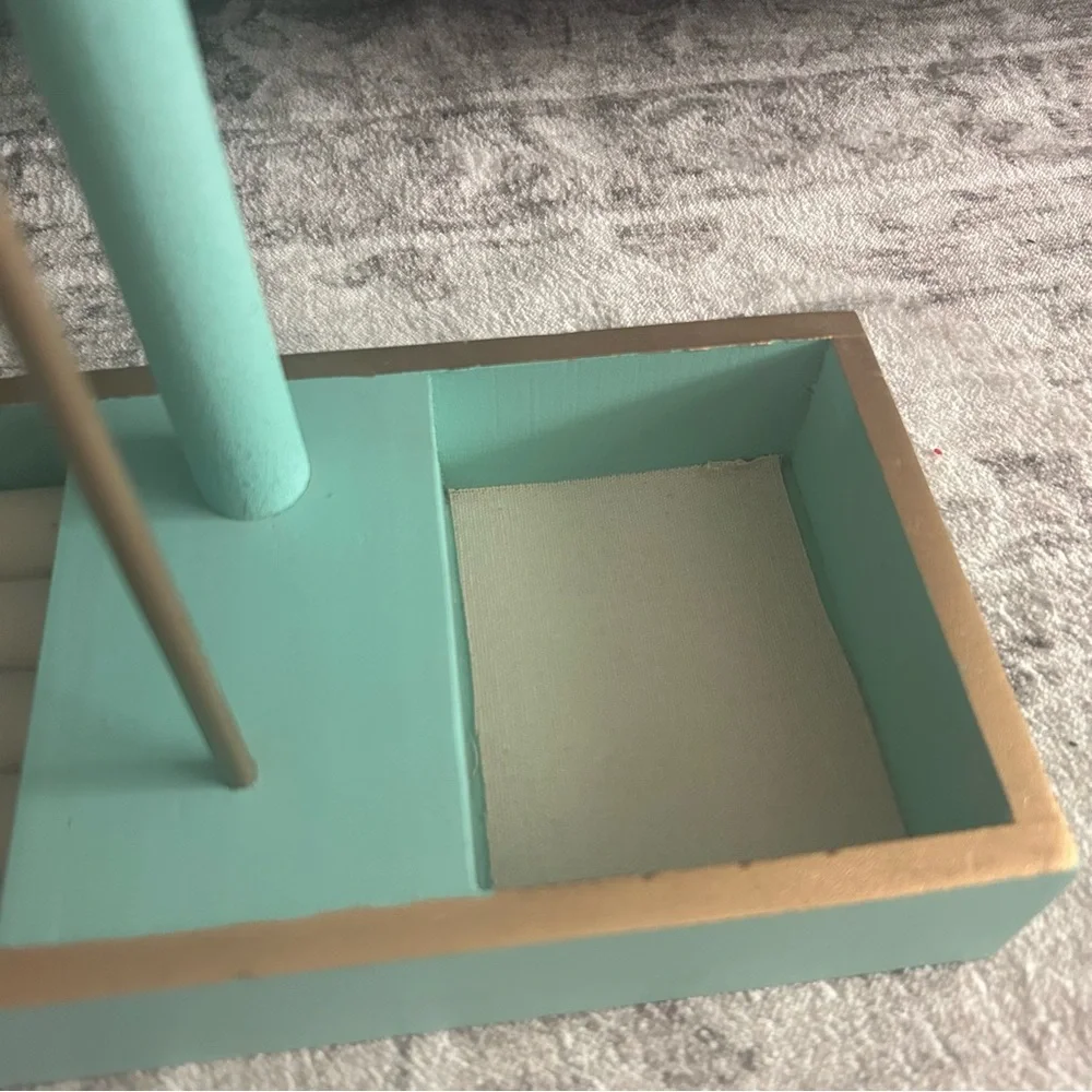 Cream & Teal Jewelry Organizer with Gold Accents